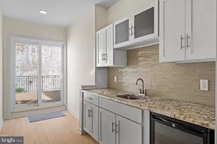 765 S 15th St, Philadelphia, PA 19146 - Photo 9