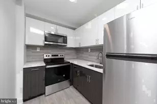 4247 Locust St, Philadelphia, PA 19104 - Photo 25