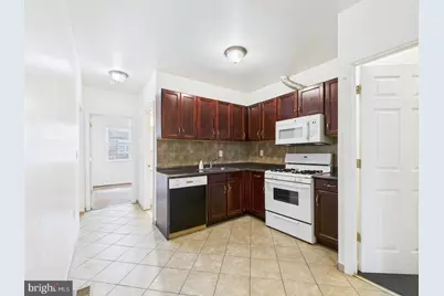 521 N 35th Street, Philadelphia, PA 19104 - Photo 5