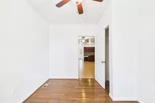 521 N 35th St, Philadelphia, PA 19104 - Photo 3