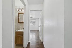 521 N 35th St, Philadelphia, PA 19104 - Photo 25