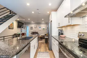 2009 Dickinson St, Philadelphia, PA 19146 - Photo 9