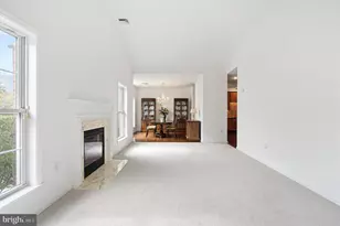 2683 Marigold Ln, Philadelphia, PA 19116 - Photo 5