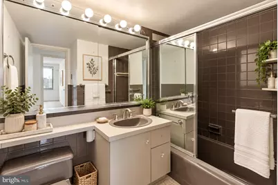 2401 Pennsylvania Avenue #11B29-30, Philadelphia, PA 19130 - Photo 19