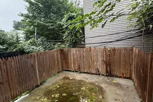 648 N 38th St, Philadelphia, PA 19104 - Photo 27
