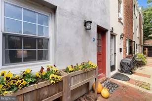 718 Addison St, Philadelphia, PA 19147 - Photo 1