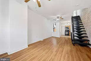2304 E Albert St, Philadelphia, PA 19125 - Photo 9