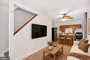 2324 Almond St, Philadelphia, PA 19125 - Photo 3
