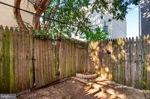 2324 Almond St, Philadelphia, PA 19125 - Photo 5