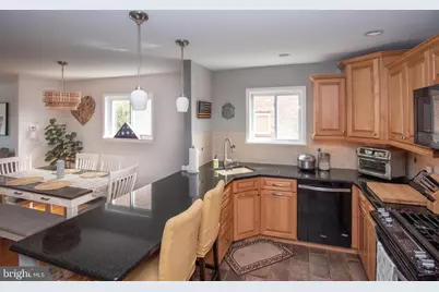 622 Emerson Street, Philadelphia, PA 19111 - Photo 11