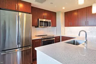 2200 Benjamin Franklin Pkwy, Philadelphia, PA 19130 - Photo 27