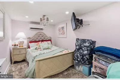 1819 S 12th Street, Philadelphia, PA 19148 - Photo 37