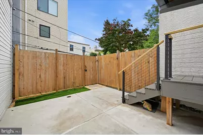 1224 N Myrtlewood Street, Philadelphia, PA 19121 - Photo 11