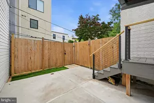 1224 N Myrtlewood St, Philadelphia, PA 19121 - Photo 11