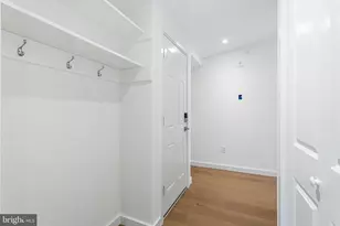 709 S 19th St, Philadelphia, PA 19146 - Photo 9