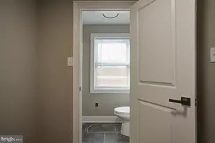 2463 Amber St, Philadelphia, PA 19125 - Photo 15