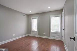 2463 Amber St, Philadelphia, PA 19125 - Photo 9