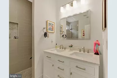 162 W Sharpnack, Philadelphia, PA 19119 - Photo 15