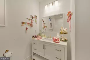 162 W Sharpnack, Philadelphia, PA 19119 - Photo 19