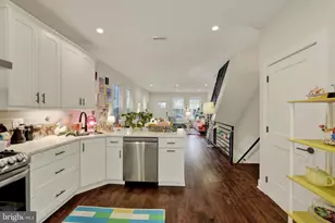 162 W Sharpnack, Philadelphia, PA 19119 - Photo 9