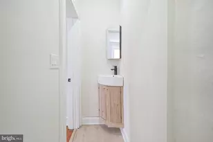 2412 S 24th St, Philadelphia, PA 19145 - Photo 15