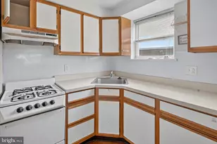 3300 Primrose Rd, Philadelphia, PA 19114 - Photo 9