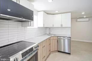 2412 S 24th St, Philadelphia, PA 19145 - Photo 17