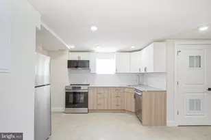 2412 S 24th St, Philadelphia, PA 19145 - Photo 15