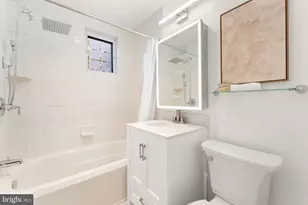 1104 Lombard St, Philadelphia, PA 19147 - Photo 21