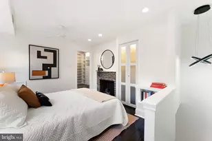1104 Lombard St, Philadelphia, PA 19147 - Photo 17