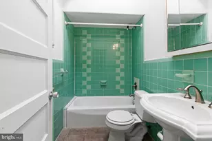 2222 S 66th St, Philadelphia, PA 19142 - Photo 25