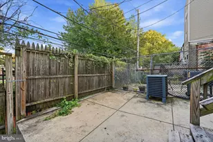 2261 N Park Ave, Philadelphia, PA 19132 - Photo 11