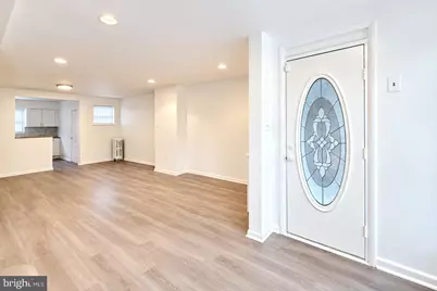 2823 S Marshall Street, Philadelphia, PA 19148 - Photo 3
