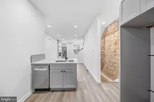 445 W Penn St, Philadelphia, PA 19144 - Photo 9