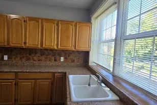 629 E Woodlawn St, Philadelphia, PA 19144 - Photo 9