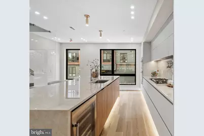 813 N 19th Street, Philadelphia, PA 19130 - Photo 17