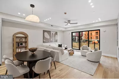 813 N 19th Street, Philadelphia, PA 19130 - Photo 11