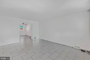5841 Sylvester St, Philadelphia, PA 19149 - Photo 9
