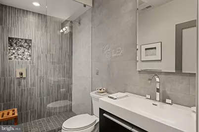 715 S Warnock Street, Philadelphia, PA 19147 - Photo 25