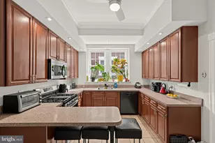 6329 Ross St, Philadelphia, PA 19144 - Photo 9