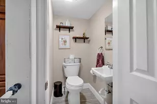 3415 Kirkwood Rd, Philadelphia, PA 19114 - Photo 17