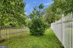 933 N 66th St, Philadelphia, PA 19151 - Photo 23