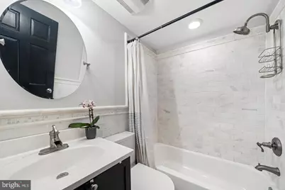 1704 Wallace Street #101, Philadelphia, PA 19130 - Photo 21