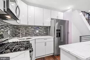 1540 N Hollywood St, Philadelphia, PA 19121 - Photo 13