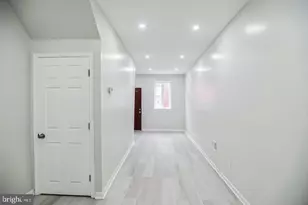 2864 N Leithgow St, Philadelphia, PA 19133 - Photo 3