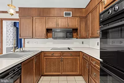 650 Hendren Street, Philadelphia, PA 19128 - Photo 7
