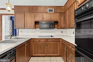650 Hendren St, Philadelphia, PA 19128 - Photo 7