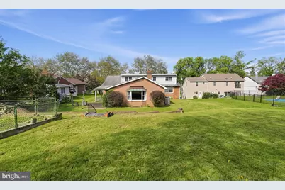 650 Hendren Street, Philadelphia, PA 19128 - Photo 27