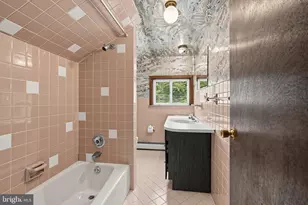 650 Hendren St, Philadelphia, PA 19128 - Photo 21