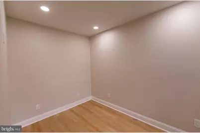 1542 S Bambrey Street, Philadelphia, PA 19146 - Photo 15